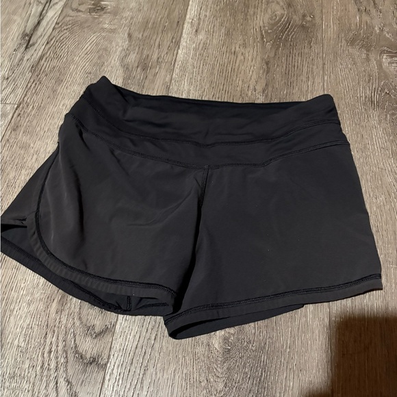 lululemon athletica Women's Black Groovy Run Short 4 - Picture 5 of 6